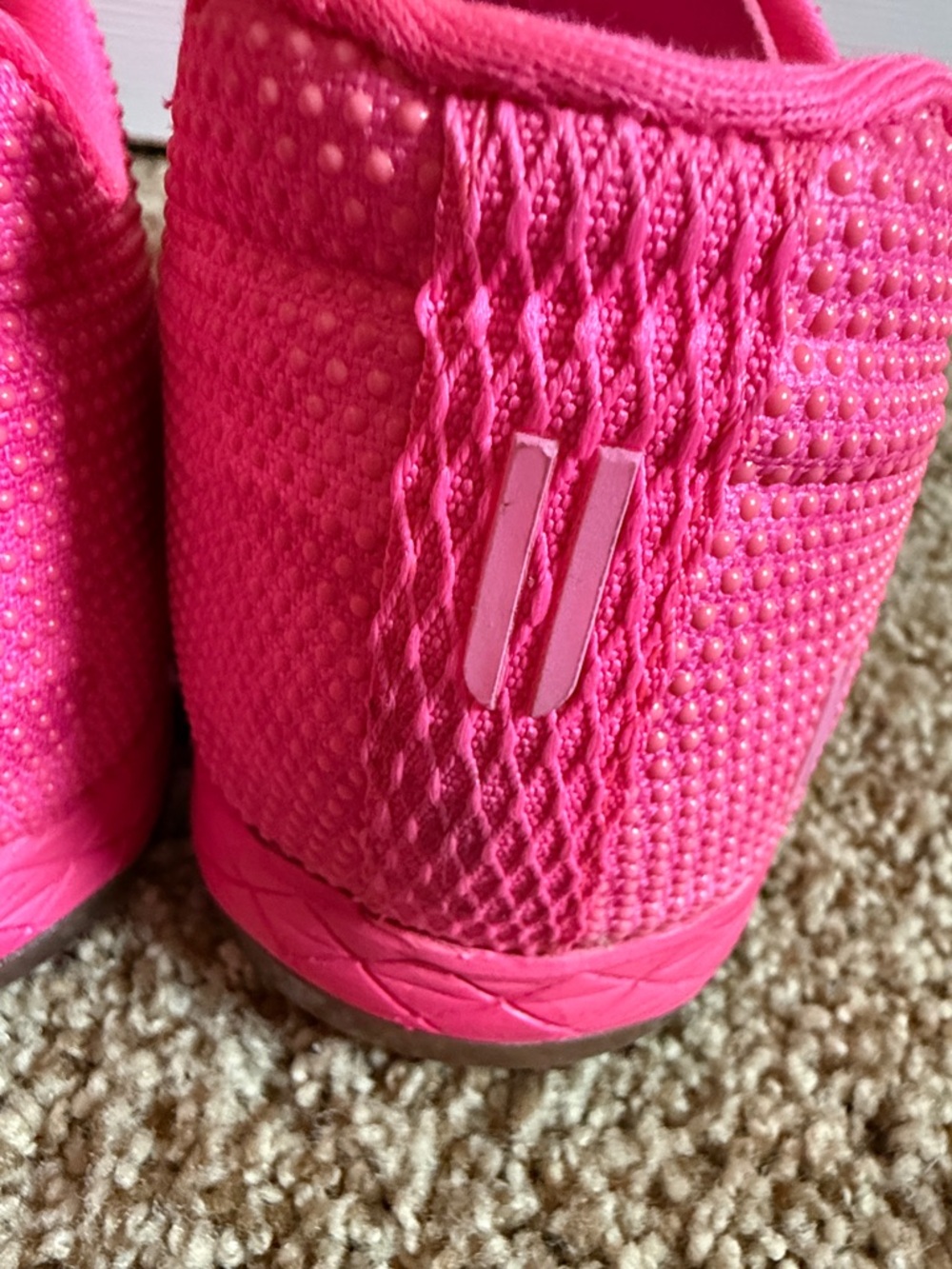 👟NoBull: Neon Pink Camo Trainers - Picture 4 of 7